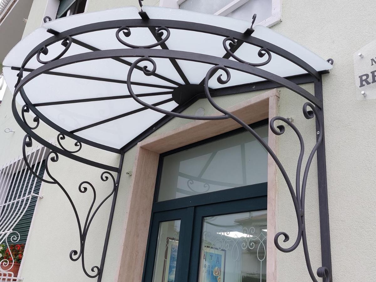 Nonna Anita Palace نارني المظهر الخارجي الصورة