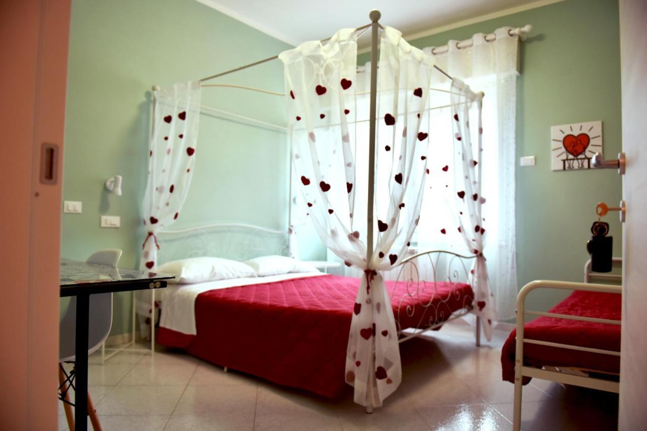 Nonna Anita Palace نارني المظهر الخارجي الصورة