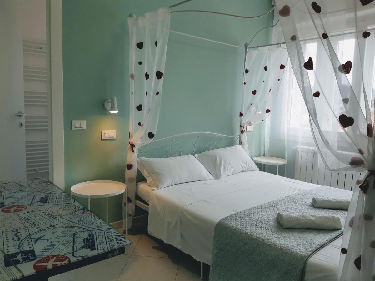 Nonna Anita Palace نارني المظهر الخارجي الصورة