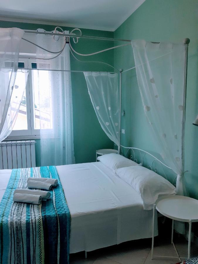 Nonna Anita Palace نارني المظهر الخارجي الصورة