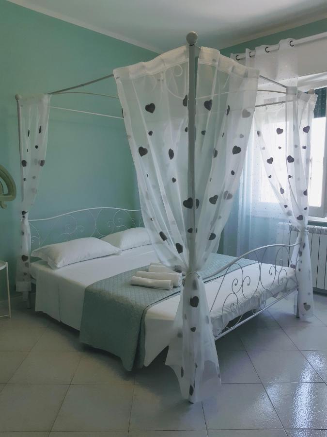 Nonna Anita Palace نارني المظهر الخارجي الصورة