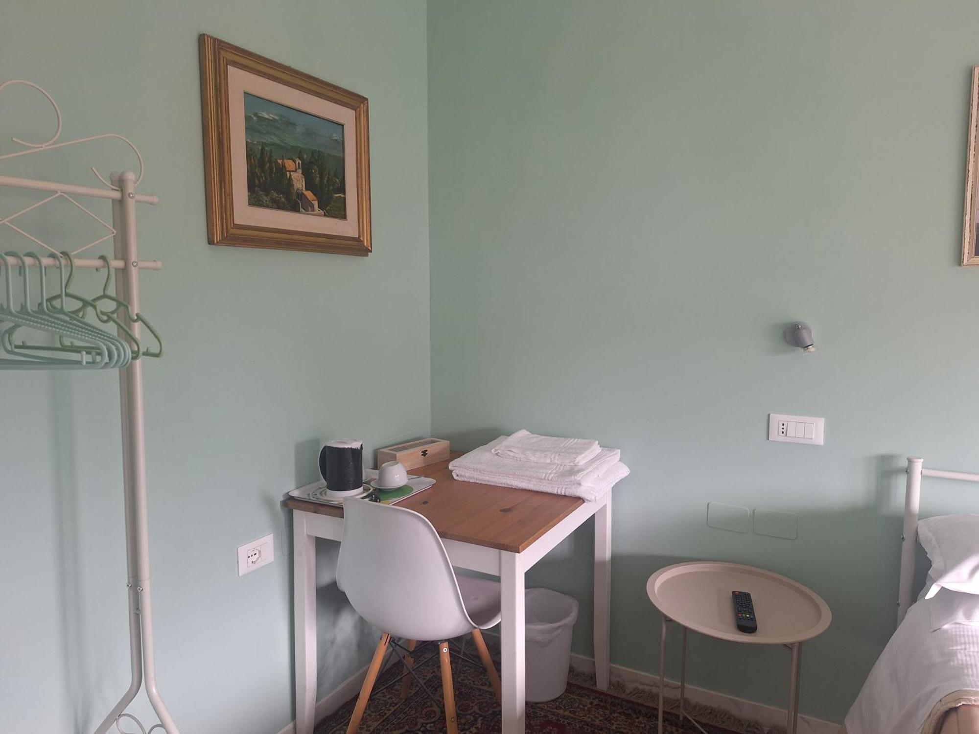 Nonna Anita Palace نارني المظهر الخارجي الصورة